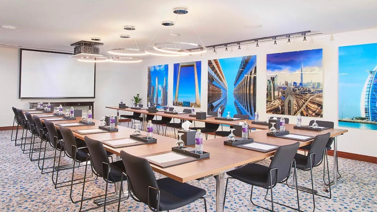 Mercure Hotel Apartments Dubai Barsha Heights 4*,